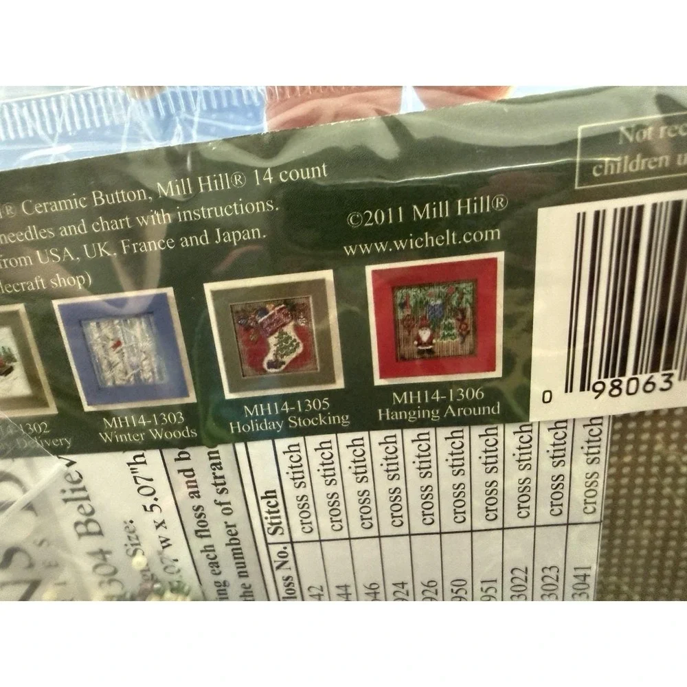 Mill Hill Buttons & Beads Winter Series BELIEVE Santa w Ceramic STAR Button